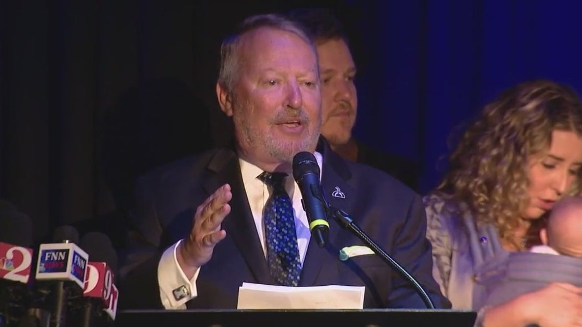 Orlando Mayor Buddy Dyer wins reelection